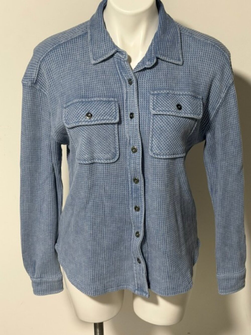 PINK ROSE BLUE WASHED LOOK BUTTON DOWN SHIRT XS